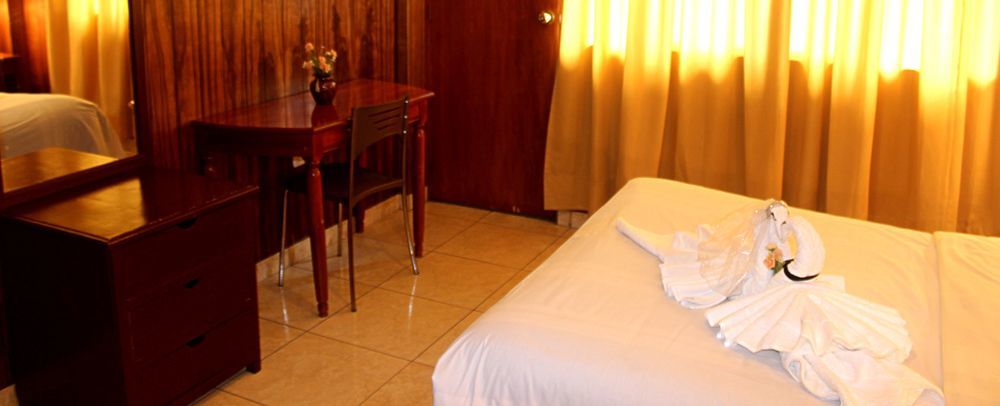 Hotel El Tumi 2 Huaraz  Exteriör bild